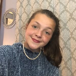 Meet your Posher, Ayla